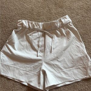 Lululemon Cinchable Waist HR Woven Short 3.5”
